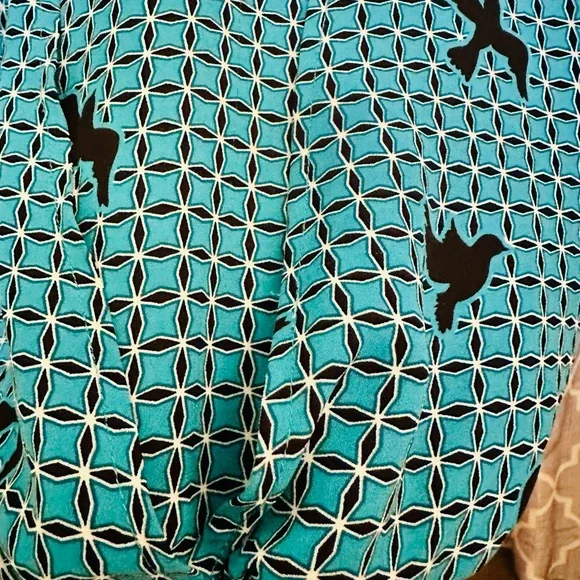 🌻Reitmans Blue and Black Blouse with Lace Trim - Picture 4 of 8